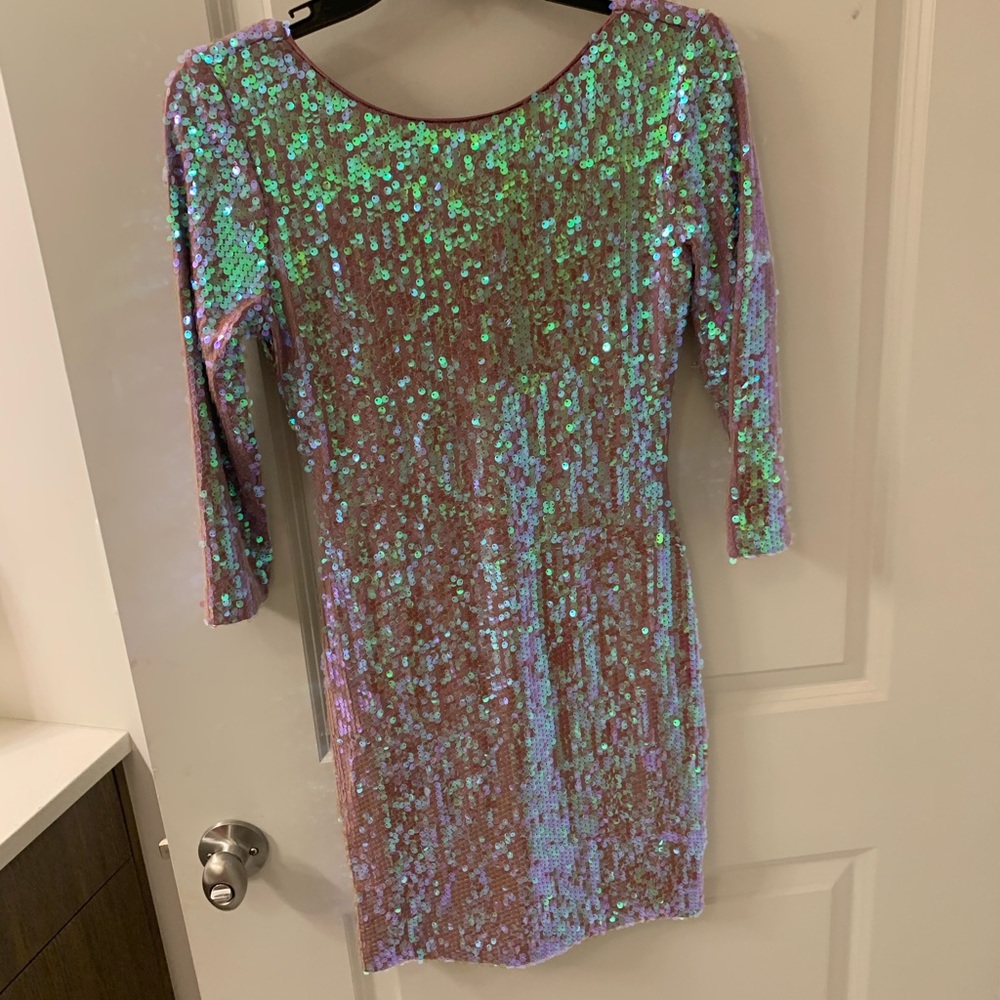 Lavender mini dress. Never worn! Body con fit